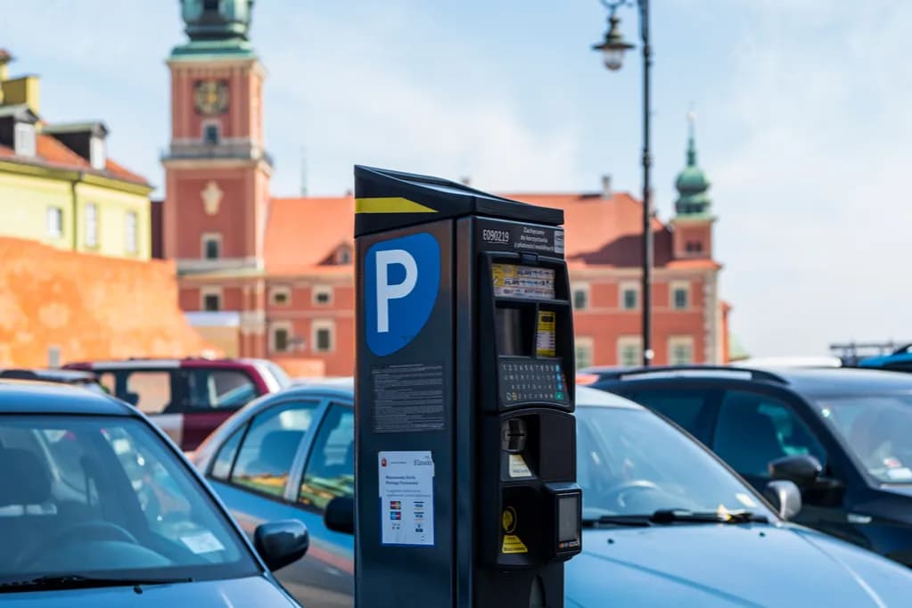 Parking na Starym Mieście w Warszawie: Gdzie najlepiej zaparkować? Top miejsc