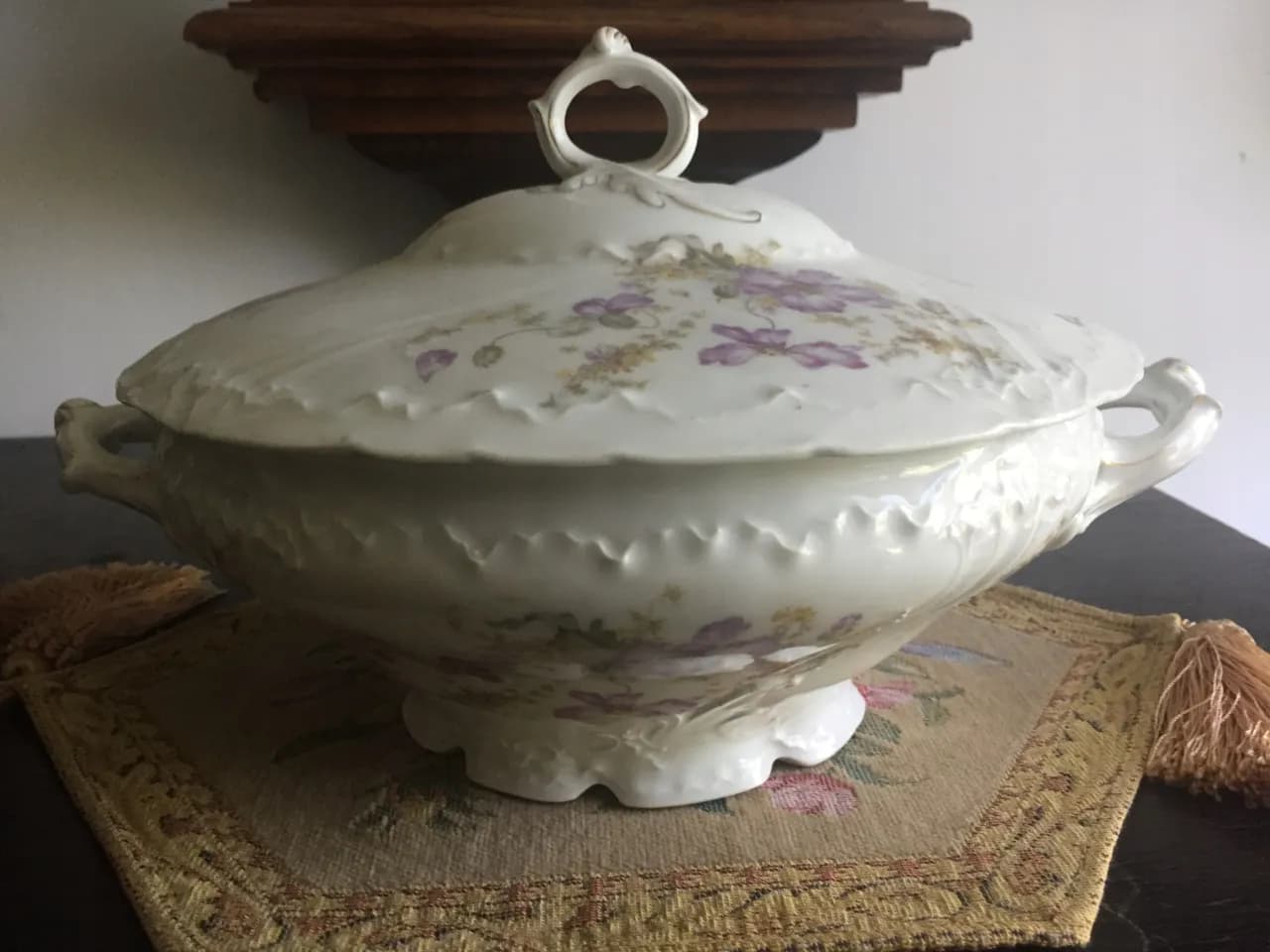 Stare wazy niemieckie: Najcenniejsze okazy. Kolekcja i wartość przedmiotów