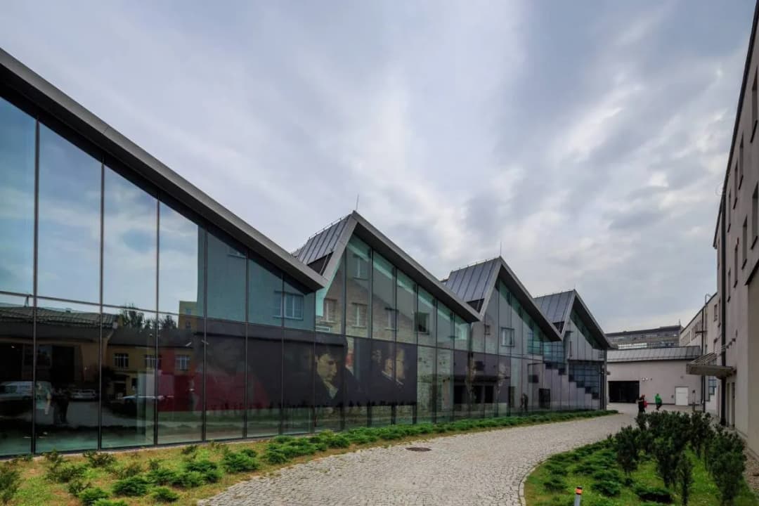 Muzeum sztuki współczesnej w Krakowie MOCAK - co warto wiedzieć?