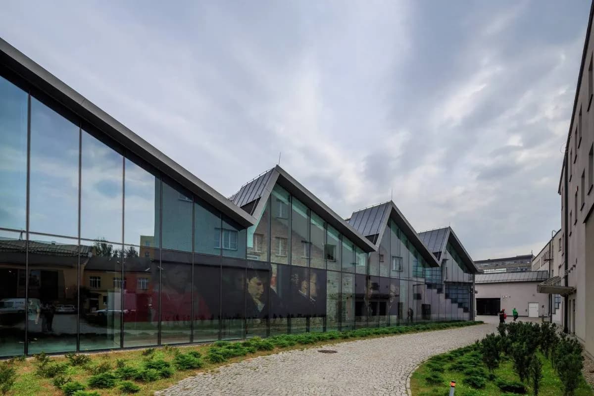 Muzeum sztuki współczesnej w Krakowie MOCAK - co warto wiedzieć?